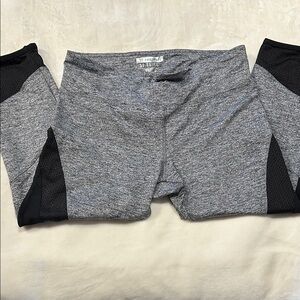 Forever21 Gray & Black Capri Leggings
